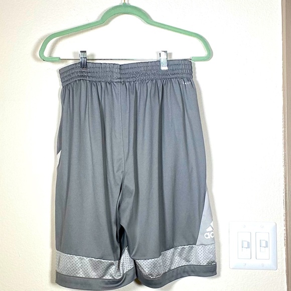 Extra Large Men’s Grey Adidas athletic shorts - Picture 2 of 4